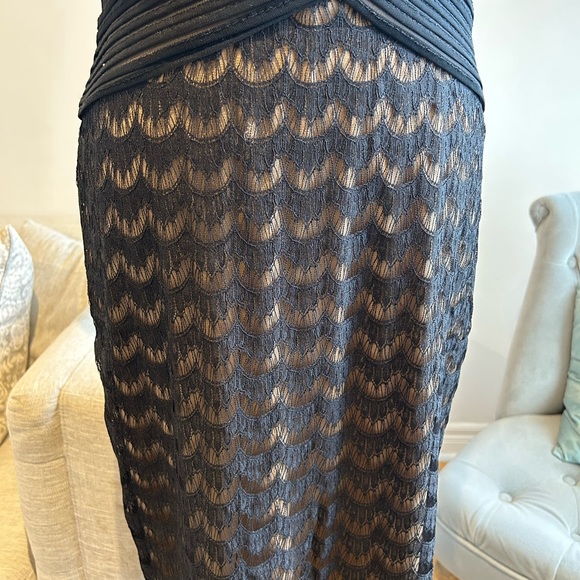 Tadashi Shoji size 6 black lace dress - Picture 8 of 15